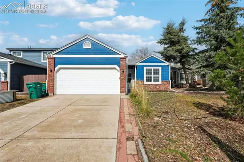 8320 Pepperridge Dr, Colorado Springs, CO 80920