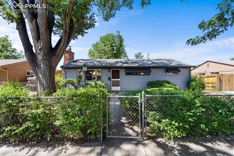 2636 Meadowlark Ln, Colorado Springs, CO 80909