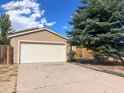 4962 Cita Dr, Colorado Springs, CO 80916