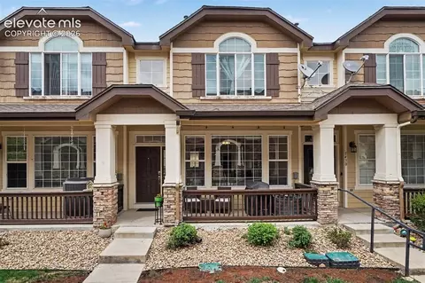 1424 Turnberry Dr, Castle Rock, CO 80104