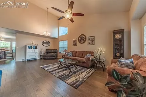 8413 Vanderwood Rd, Colorado Springs, CO 80908