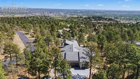 1685 Oakmoor Hts, Colorado Springs, CO 80906