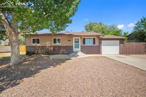323 Mount View Ln, Fountain, CO 80817