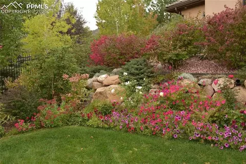 1624 Oakmoor Hts, Colorado Springs, CO 80906