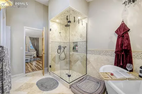 Bath - 18185 Gray Mare Ln, Peyton, CO 80831 photo 3 of 4