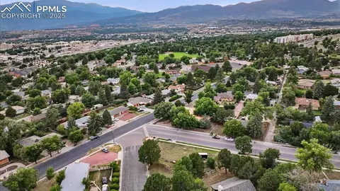 3821 Meadow Ln, Colorado Springs, CO 80907