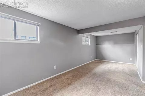 5489 E Old Farm Cir, Colorado Springs, CO 80917