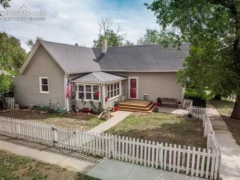 803 N Walnut St, Colorado Springs, CO 80905