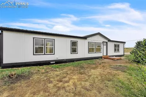 6185 Night Train Ln, Yoder, CO 80864 photo 2