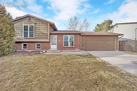 2524 W Prescott Cir, Colorado Springs, CO 80916
