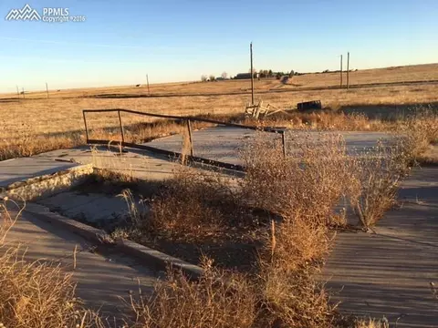 35294 Shear Rd, Yoder, CO 80864 photo 4