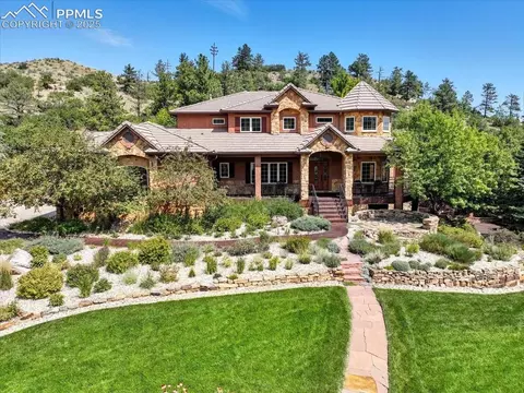 7615 Winding Oaks Dr, Colorado Springs, CO 80919