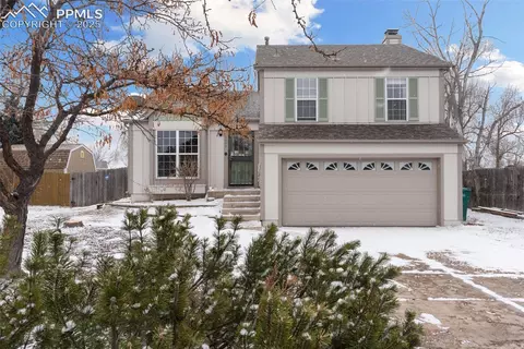 2697 Clarendon Dr, Colorado Springs, CO 80916