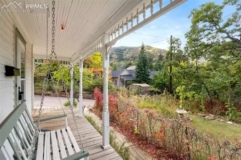 5 Elk Path, Manitou Springs, CO 80829