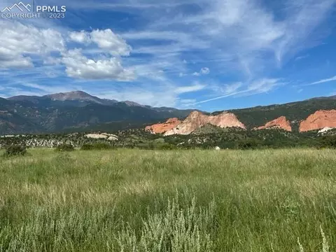 2864 Treeline Vw, Colorado Springs, CO 80904