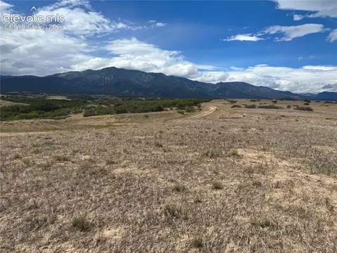 472 Seal Ct, Colorado City, CO 81019