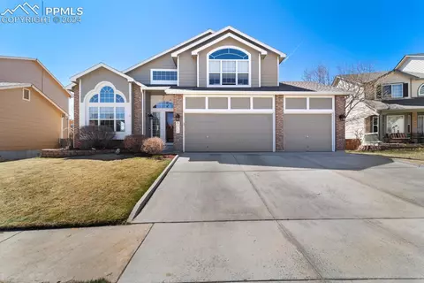 8940 Thorncreek Dr, Colorado Springs, CO 80920