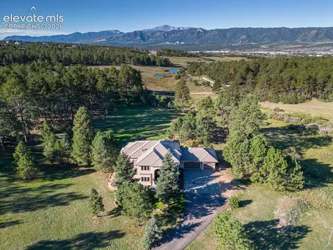 17592 Colonial Park Dr, Monument, CO 80132