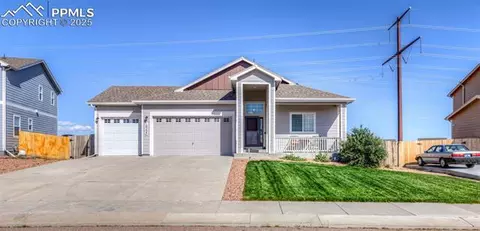 10235 Moorcroft Dr, Peyton, CO 80831 photo 3
