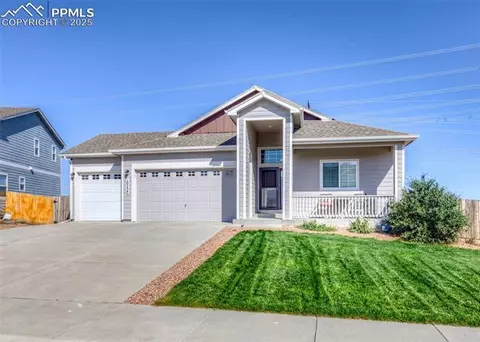 10235 Moorcroft Dr, Peyton, CO 80831 photo 2