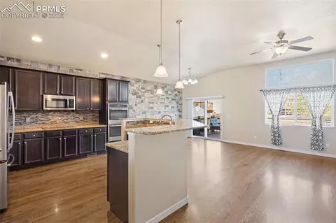 10926 Scenic Brush Dr, Peyton, CO 80831 photo 4