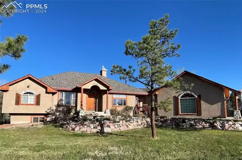 7310 Winding Oaks Dr, Colorado Springs, CO 80919