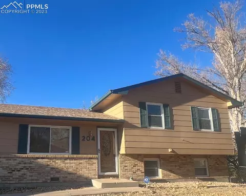 204 Cielo Vista St, Colorado Springs, CO 80911