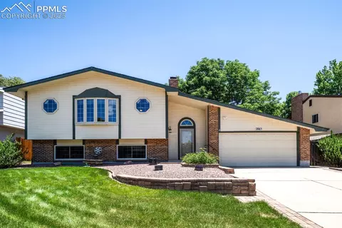 2065 Crystal River Dr, Colorado Springs, CO 80915