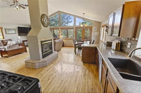Kitchen - 566 Spring Valley Dr, Divide, CO 80814 photo 3 of 3