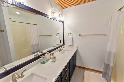 Bath - 566 Spring Valley Dr, Divide, CO 80814 photo 1 of 3