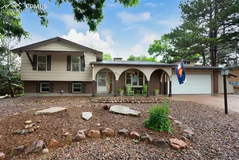 5214 Alta Loma Rd, Colorado Springs, CO 80918