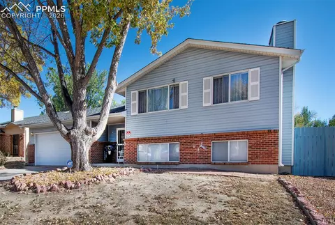 2233 Farnsworth Dr, Colorado Springs, CO 80916