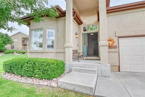 5719 Creekwood Ct, Colorado Springs, CO 80918