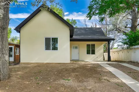 913 Damson St, Pueblo, CO 81001