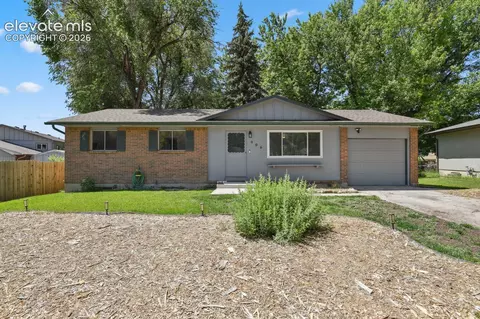 906 Bowser Dr, Colorado Springs, CO 80909