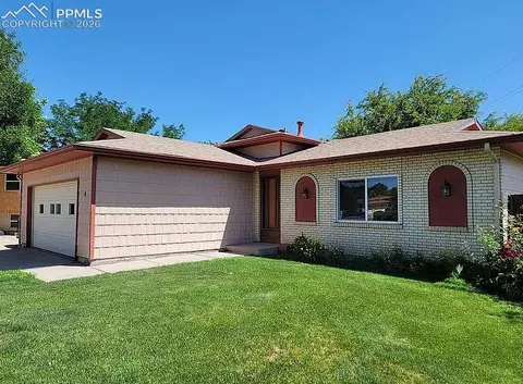 4 Noble Ct, Pueblo, CO 81005