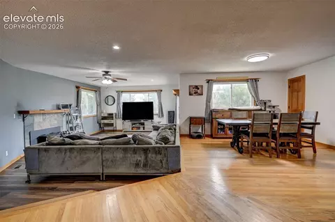 8170 Valli-farm Rd, Fountain, CO 80817