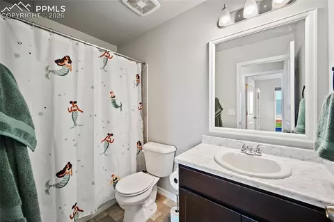 Bath - 7702 Berwyn Loop, Peyton, CO 80831 photo 2 of 4