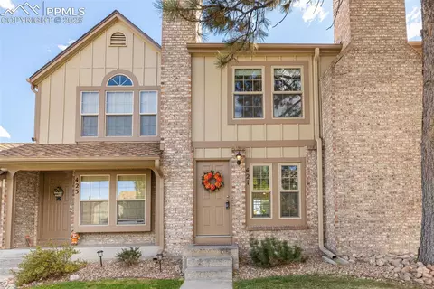 421 Ravenview Ct, Colorado Springs, CO 80919
