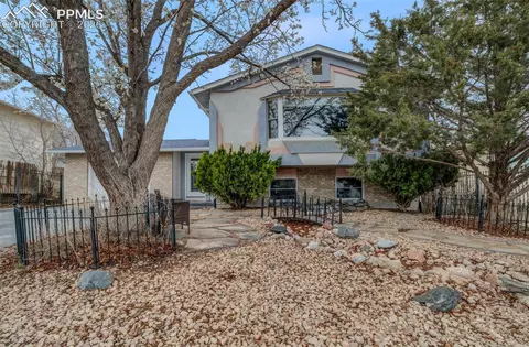 6920 Blue River Way, Colorado Springs, CO 80911