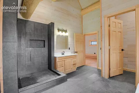 Bath - 35 Shaw Ln, Divide, CO 80814 photo 5 of 5