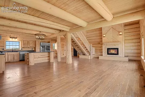 Living - 35 Shaw Ln, Divide, CO 80814 photo 2 of 6
