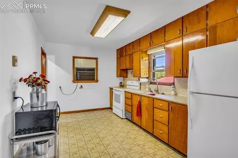 521 Ute Ave, Simla, CO 80835 photo 9