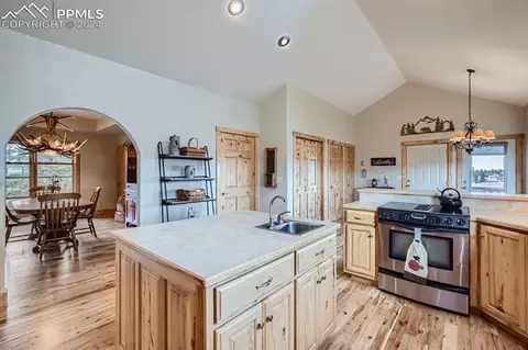 182 Joshua Rd, Divide, CO 80814 photo 11