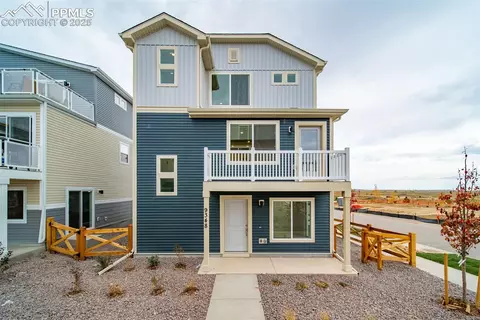9348 Twin Sisters Dr, Colorado Springs, CO 80927