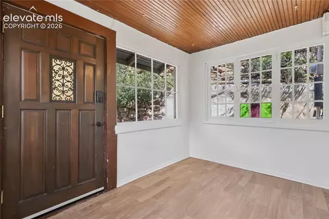 401 Washington Ave, Manitou Springs, CO 80829
