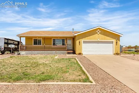 1189 W Meadowmoor Dr, Pueblo, CO 81007