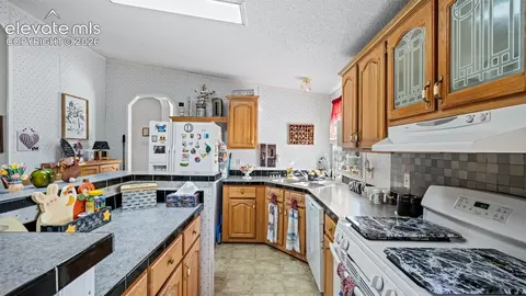 Kitchen - 4150 S Calhan Hwy, Yoder, CO 80864 photo 2 of 4
