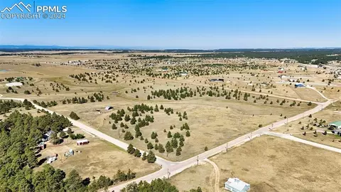 17703 Hopper Rd, Peyton, CO 80831 photo 2
