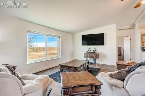 2120 N Lauppe Rd, Calhan, CO 80808 photo 8